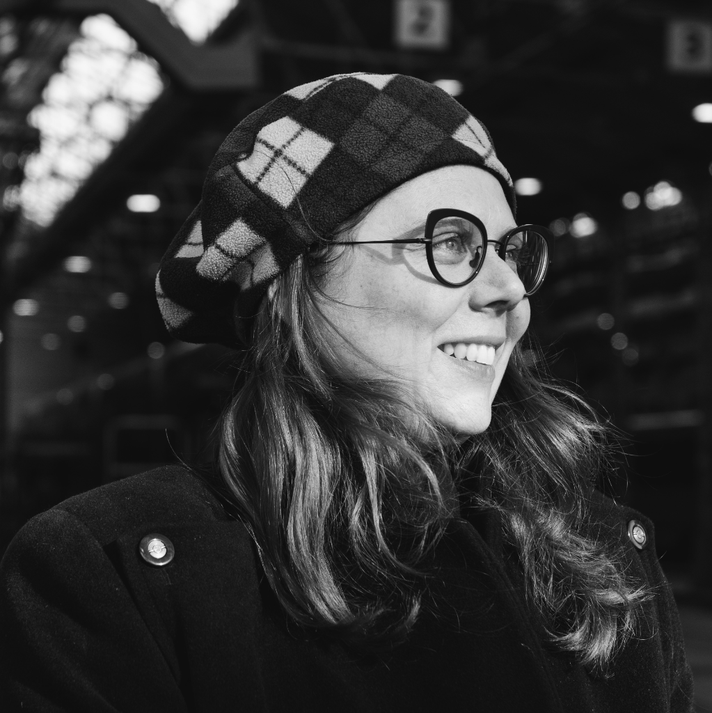 'Laten we ons massaal bemoeien met economie'